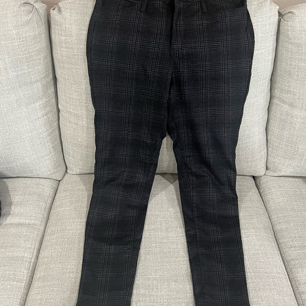Tahari Women's Black Plaid Jeggings